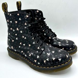 Dr Martens Women's Boots 1460 Pascal Custom
Chaos Hearts Backhand Size 8